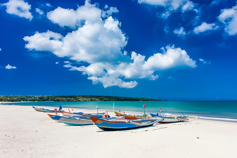 Four Seasons Jimbaran Bay, Bali – A Private Island Feel in Bali