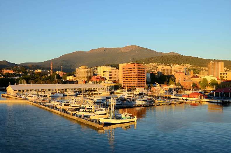 Hobart & Tasmania: Island Charm 